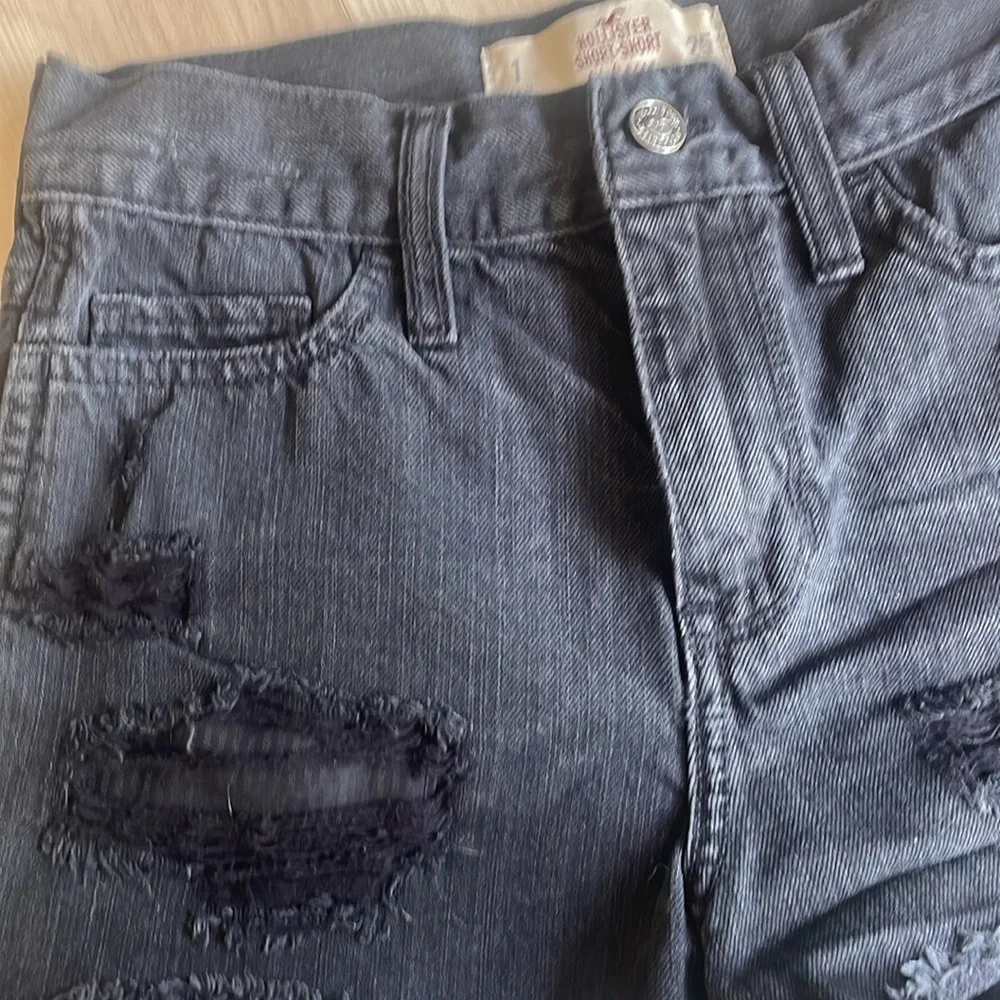 Hollister ripped high rise short shorts - Picture 10 of 10